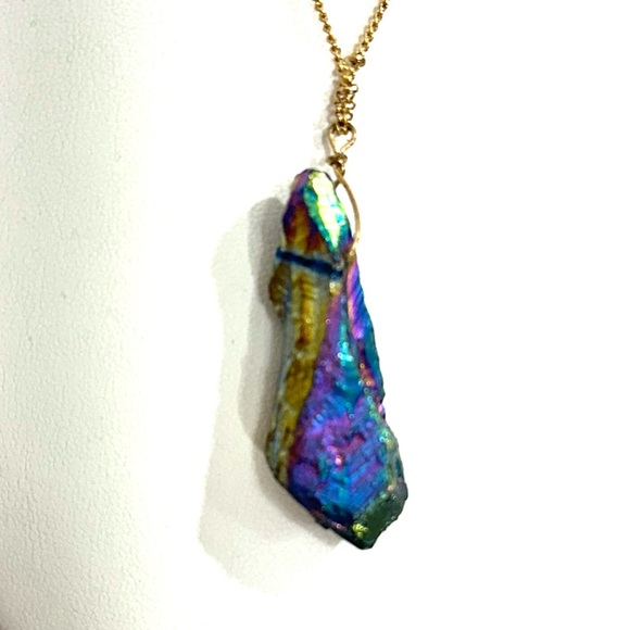 Titanium Aura: Quartz Necklace "Stone of Astral Journeys" - Picture 6 of 10